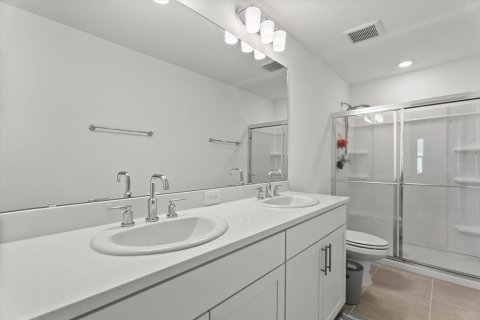 Townhouse in Sarasota, Florida 2 bedrooms, 110.27 sq.m. № 2217226 - photo 21
