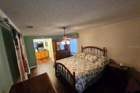 House in Apopka, Florida 4 bedrooms, 177.91 sq.m. № 1879999 - photo 15