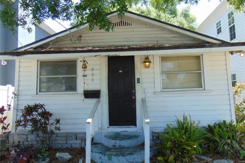 House in Tampa, Florida 2 bedrooms, 85.66 sq.m. № 1192327 - photo 1