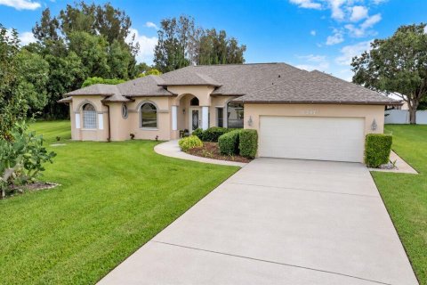 Villa ou maison à vendre à Port St. Lucie, Floride: 4 chambres, 242.2 m2 № 2401407 - photo 2