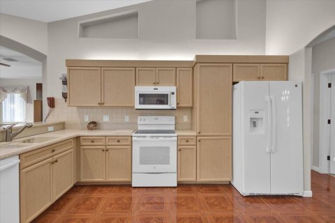 Villa ou maison à vendre à Port St. Lucie, Floride: 4 chambres, 242.2 m2 № 2401407 - photo 11