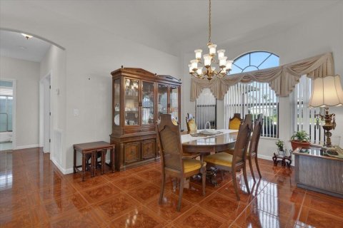 Villa ou maison à vendre à Port St. Lucie, Floride: 4 chambres, 242.2 m2 № 2401407 - photo 7