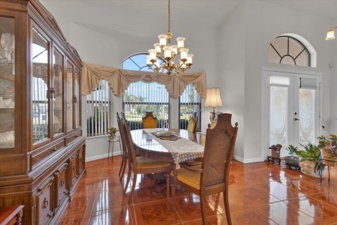 Villa ou maison à vendre à Port St. Lucie, Floride: 4 chambres, 242.2 m2 № 2401407 - photo 6
