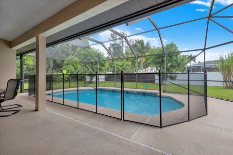Villa ou maison à vendre à Port St. Lucie, Floride: 4 chambres, 242.2 m2 № 2401407 - photo 26