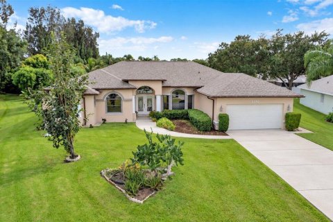 Villa ou maison à Port St. Lucie, Floride 4 chambres, 242.2 m2 № 2401407