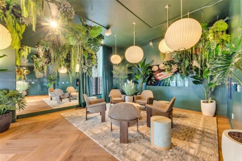 Кондоминиум с 2 спальнями в Майами, Флорида № 2066643