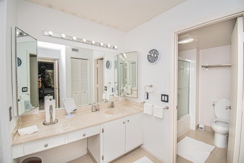 Copropriété à vendre à Boca Raton, Floride: 2 chambres, 112.97 m2 № 2253885 - photo 13