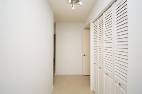 Copropriété à vendre à Boca Raton, Floride: 2 chambres, 112.97 m2 № 2253885 - photo 11