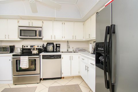 Copropriété à vendre à Boca Raton, Floride: 2 chambres, 112.97 m2 № 2253885 - photo 25