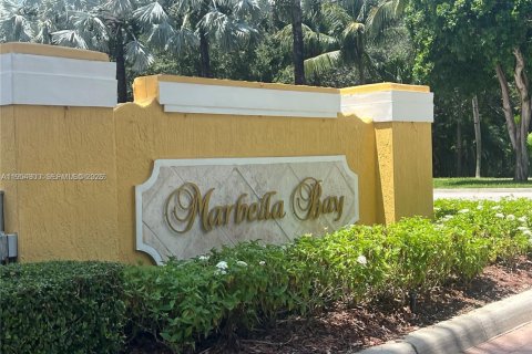 Condo in Homestead, Florida, 2 bedrooms  № 2010150 - photo 22