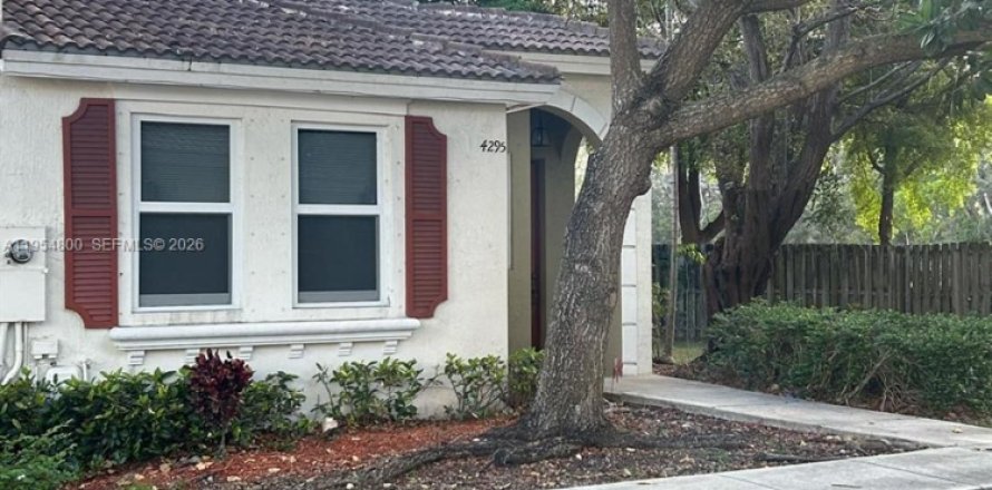 Condo in Homestead, Florida, 2 bedrooms  № 2010150