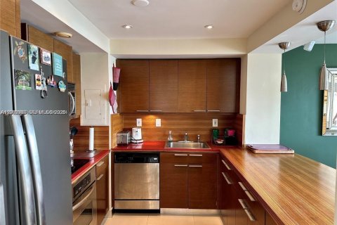 Купить кондоминиум в Майами, Флорида 2 спальни, 127.93м2, № 2067486 - фото 6