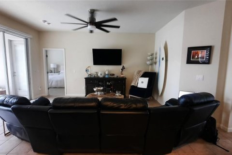 Villa ou maison à vendre à Kissimmee, Floride: 4 chambres, 162.02 m2 № 2219071 - photo 5