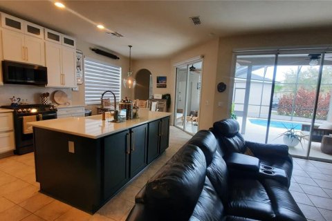 Villa ou maison à vendre à Kissimmee, Floride: 4 chambres, 162.02 m2 № 2219071 - photo 6