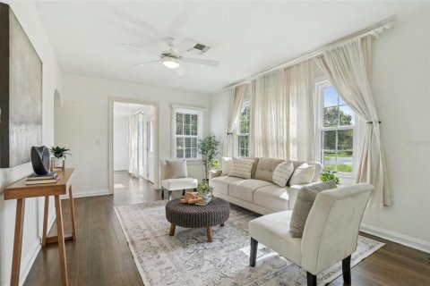 House in Orlando, Florida 3 bedrooms, 94.57 sq.m. № 1791803 - photo 6