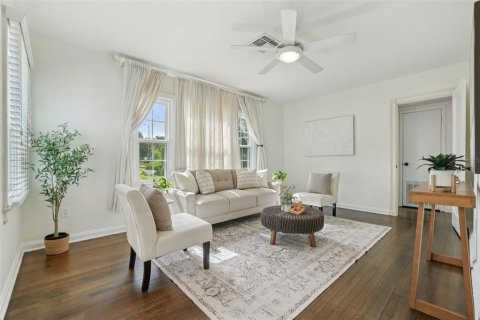 House in Orlando, Florida 3 bedrooms, 94.57 sq.m. № 1791803 - photo 7