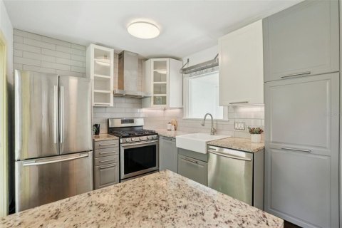 House in Orlando, Florida 3 bedrooms, 94.57 sq.m. № 1791803 - photo 15