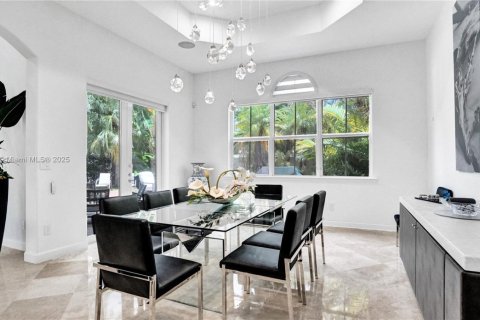 Townhouse in Hollywood, Florida 4 bedrooms, 310.48 sq.m. № 1882274 - photo 8
