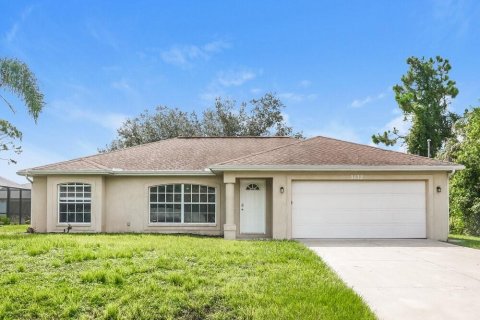 Casa en alquiler en North Port, Florida, 3 dormitorios, 117.43 m2 № 1910580 - foto 1