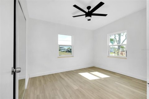 House in Port Charlotte, Florida 2 bedrooms, 98.01 sq.m. № 1684992 - photo 16