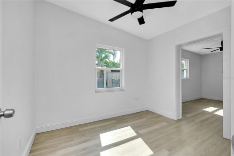 House in Port Charlotte, Florida 2 bedrooms, 98.01 sq.m. № 1684992 - photo 21