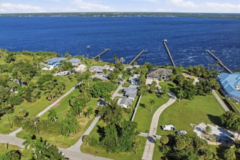 Immobilier commercial à vendre à Punta Gorda, Floride: 367.52 m2 № 2427147 - photo 20