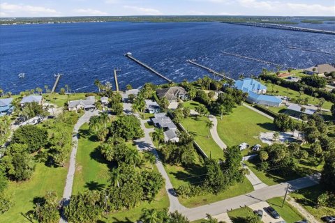Immobilier commercial à vendre à Punta Gorda, Floride: 367.52 m2 № 2427147 - photo 17