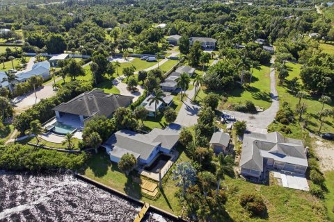 Immobilier commercial à vendre à Punta Gorda, Floride: 367.52 m2 № 2427147 - photo 15