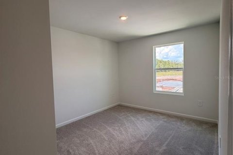 House in Eustis, Florida 4 bedrooms, 174.1 sq.m. № 2207980 - photo 12