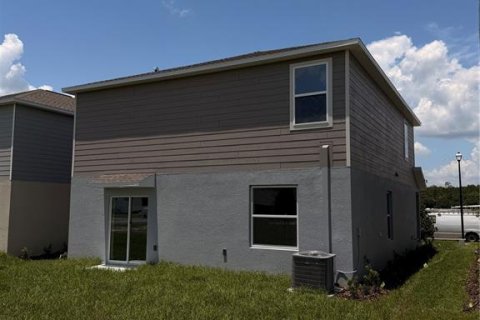 House in Eustis, Florida 4 bedrooms, 174.1 sq.m. № 2207980 - photo 9