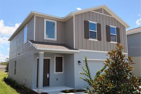 House in Eustis, Florida 4 bedrooms, 174.1 sq.m. № 2207980 - photo 2