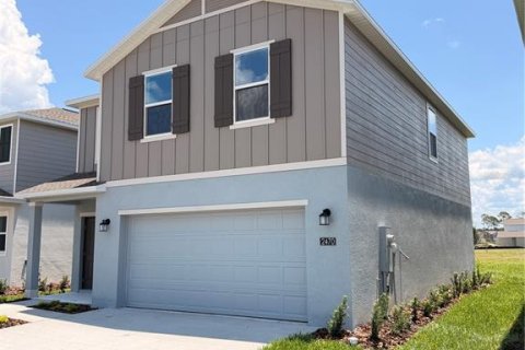 House in Eustis, Florida 4 bedrooms, 174.1 sq.m. № 2207980 - photo 5