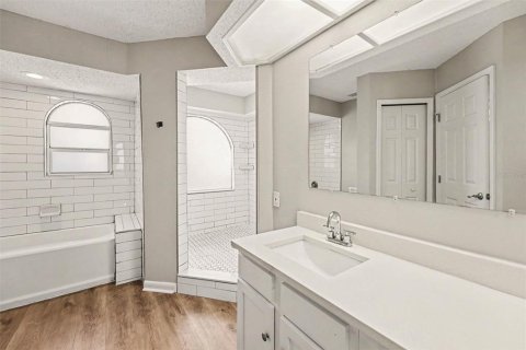 Купить виллу или дом в Семинол, Флорида 8 комнат, 222.59м2, № 2231373 - фото 17