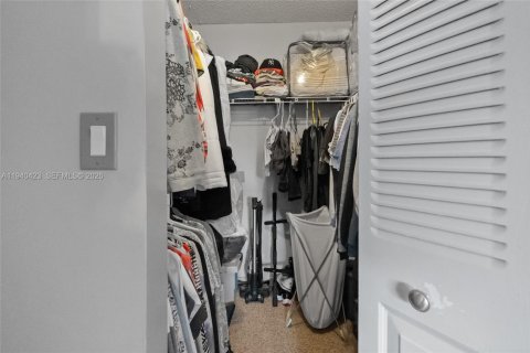 Condominio en venta en Margate, Florida, 1 dormitorio, 72 m2 № 2152698 - foto 14
