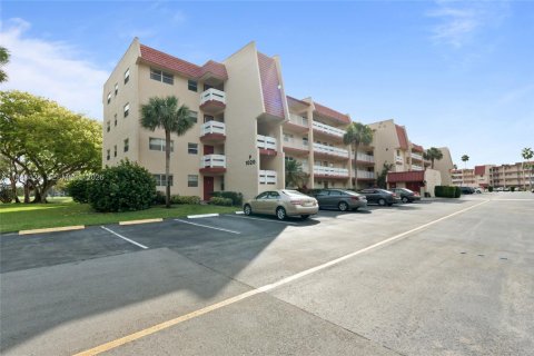 Condominio en Margate, Florida, 1 dormitorio  № 2152698