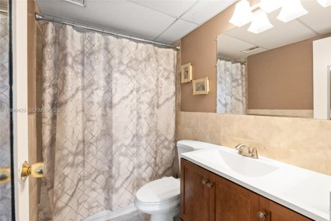 Condominio en venta en Margate, Florida, 1 dormitorio, 72 m2 № 2152698 - foto 18