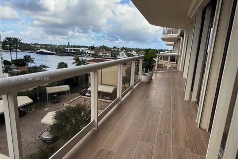 Copropriété à vendre à Aventura, Floride: 2 chambres, 135.64 m2 № 1976416 - photo 23