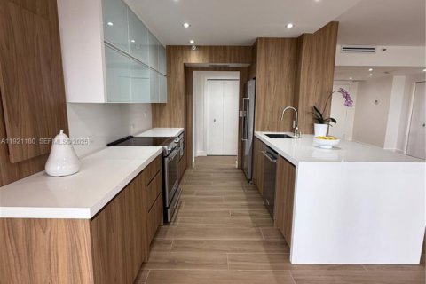 Copropriété à vendre à Aventura, Floride: 2 chambres, 135.64 m2 № 1976416 - photo 3