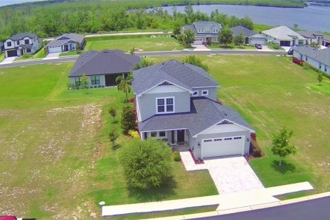 House in Auburndale, Florida 3 bedrooms, 286.23 sq.m. № 1746715 - photo 14