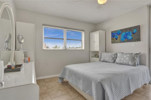 Condo in Sunrise, Florida, 1 bedroom  № 1868362 - photo 15