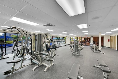 Condo in Sunrise, Florida, 2 bedrooms № 2193291 - photo 8