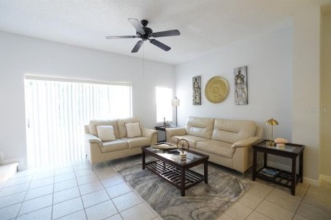 Touwnhouse à vendre à Kissimmee, Floride: 3 chambres, 119.47 m2 № 1387260 - photo 5