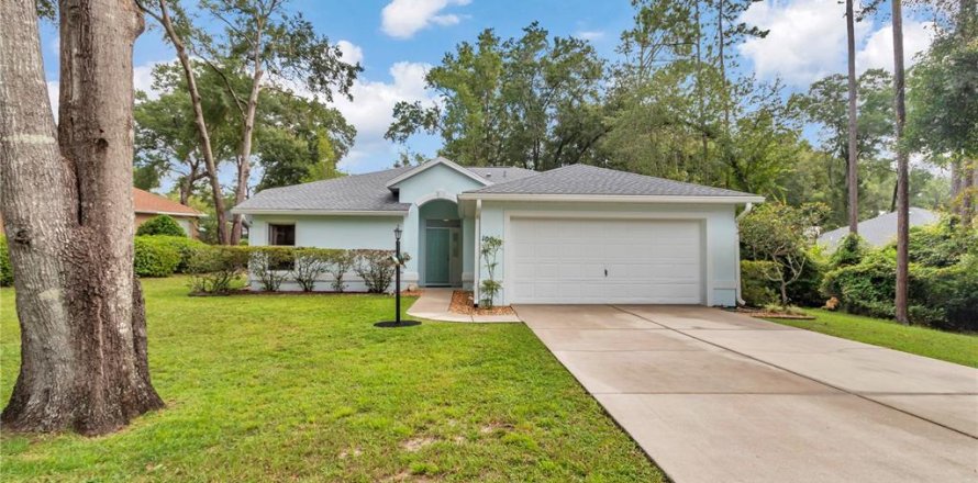 Villa ou maison à Dunnellon, Floride 2 chambres, 140.93 m2 № 2356566