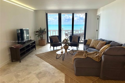 Купить кондоминиум в Ки-Бискейн, Флорида 2 спальни, 130.9м2, № 1965745 - фото 30