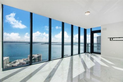 Condo in Miami, Florida, 2 bedrooms  № 1978996 - photo 8