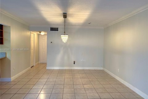 Copropriété à vendre à Miami, Floride: 3 chambres, 136.57 m2 № 2041491 - photo 15