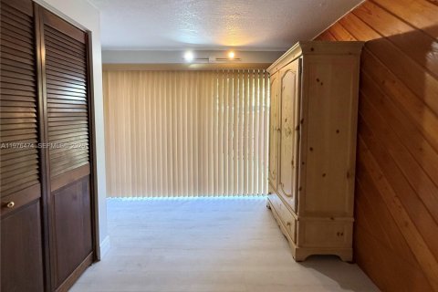 Copropriété à vendre à Miami, Floride: 3 chambres, 136.57 m2 № 2041491 - photo 9