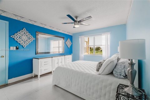 Condominio en venta en Sunrise, Florida, 1 dormitorio, 79.9 m2 № 2021857 - foto 9