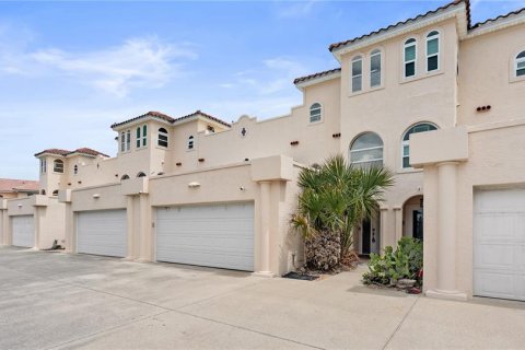Condo in Ormond Beach, Florida, 3 bedrooms № 2108216 - photo 3