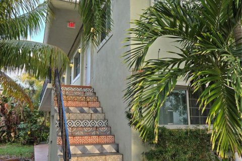 Immobilier commercial à Miami Beach, Floride 395.21 m2 № 1961521